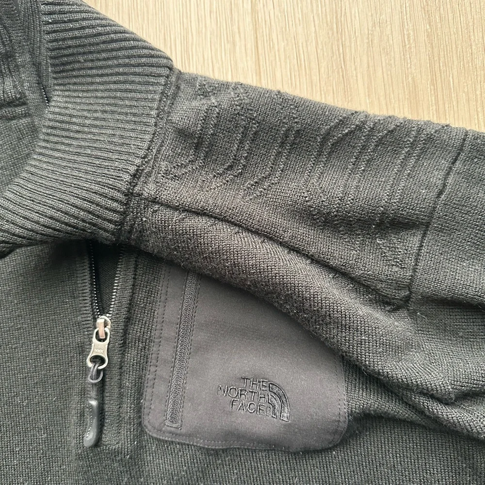 The North Face Wool Blend 1/4 Zip Sweater Men’s L Black Mock Neck